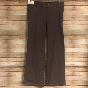 NWT  10 Liz Lange Maternity Trousers Sits bel